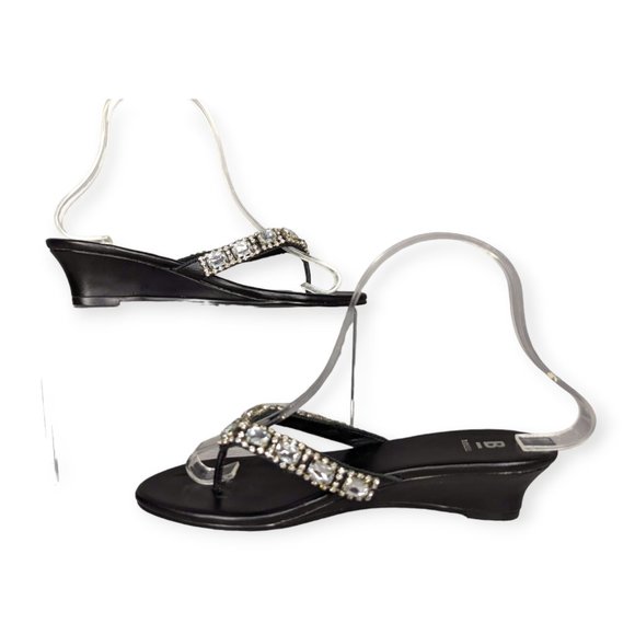 Bakers Rhinestone Black Leather Sandals Size 6M - Picture 7 of 11